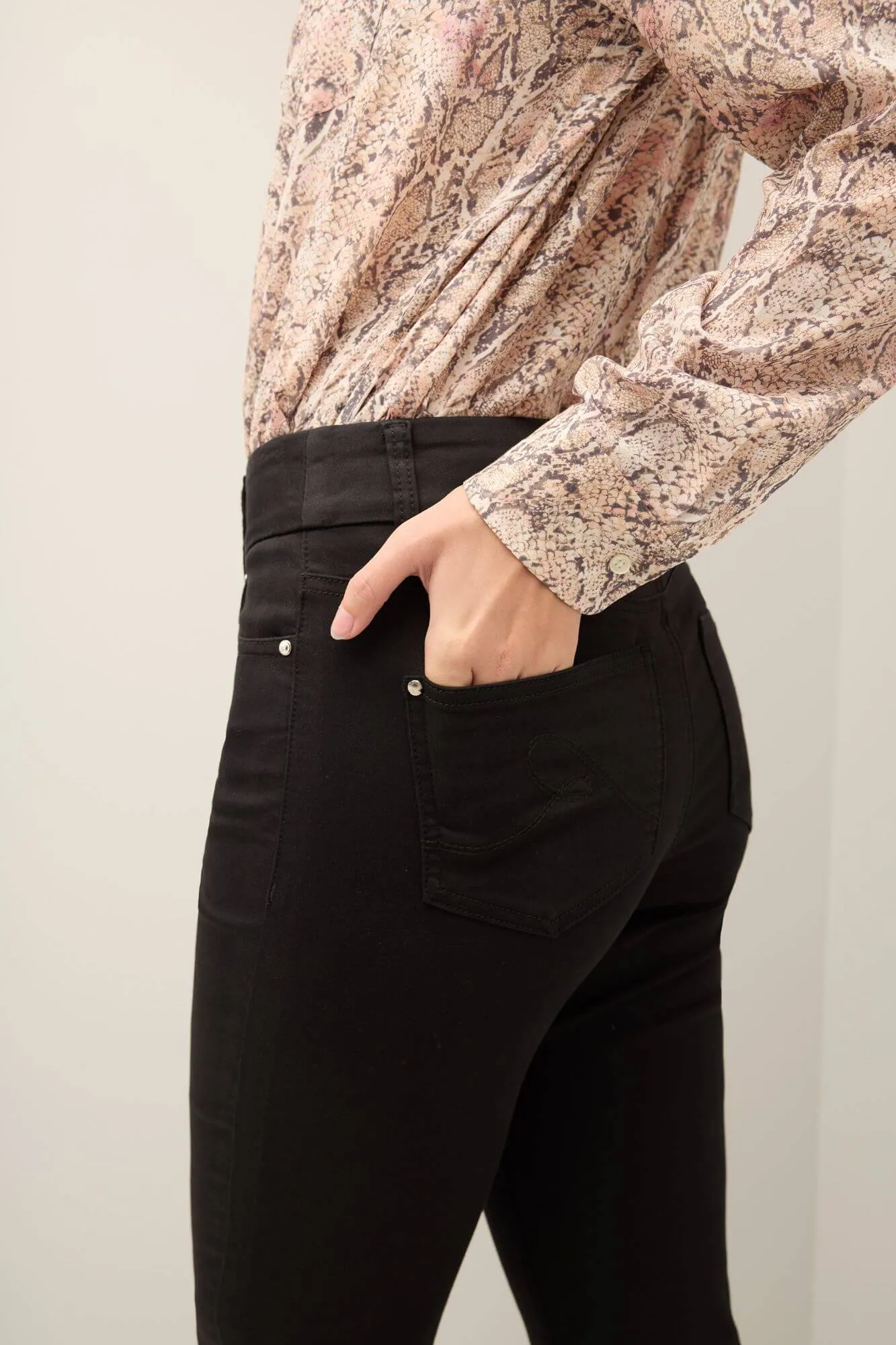 Pull-on Colored Bootcut Jeans with Tummy Control