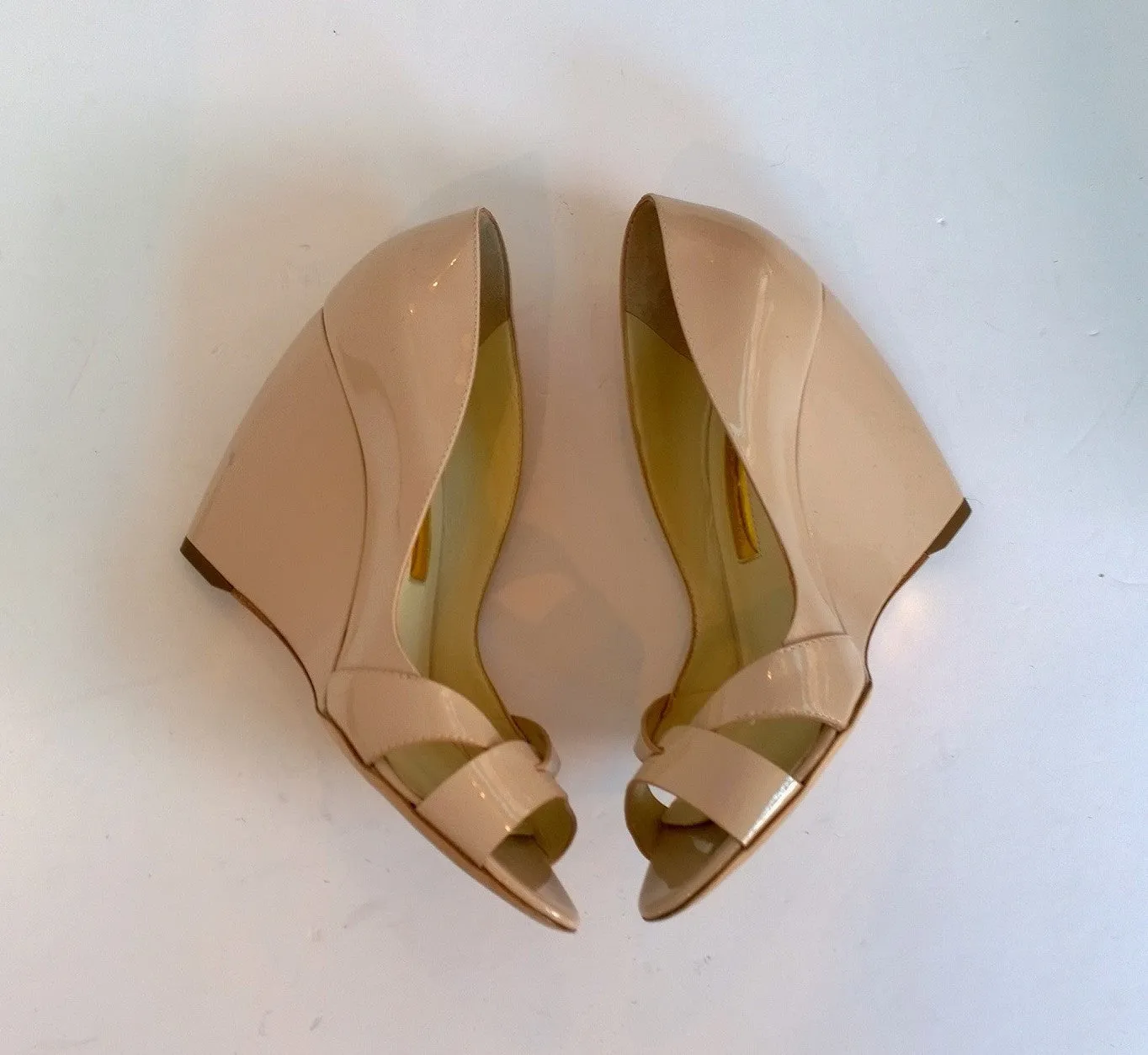 Rupert Sanderson Nude Patent Wedge Peggy Vernice Rose