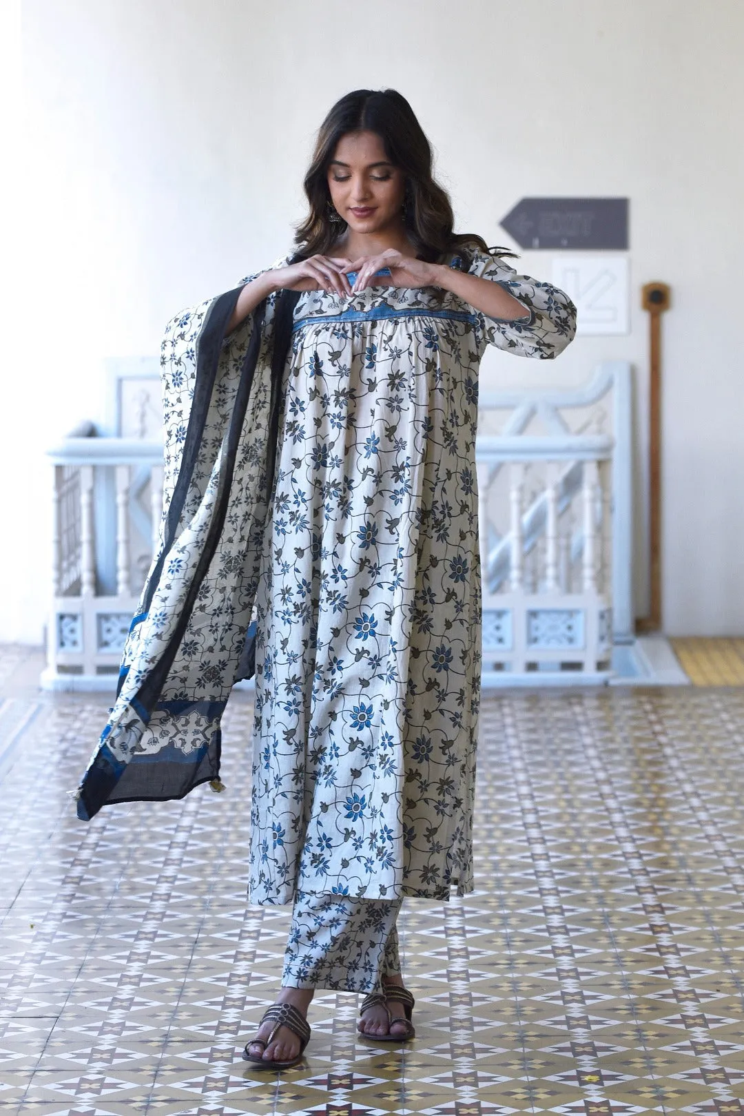 Taraasha Beige Block Print Cotton Kurta & Bottom Set | Ray - Ethnic